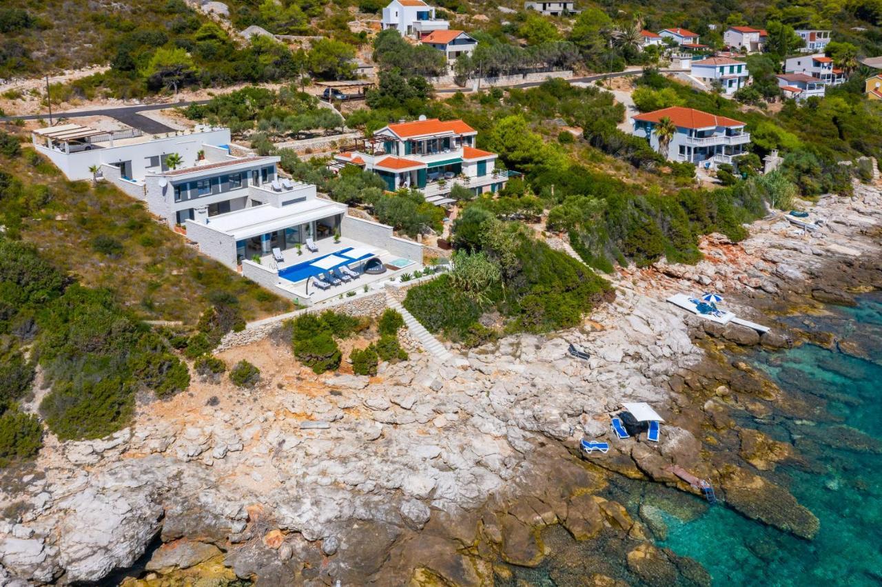 Villa Carisma Island Vis Zewnętrze zdjęcie