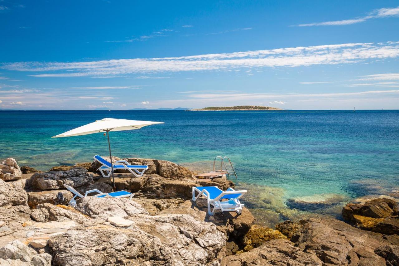 Villa Carisma Island Vis Zewnętrze zdjęcie