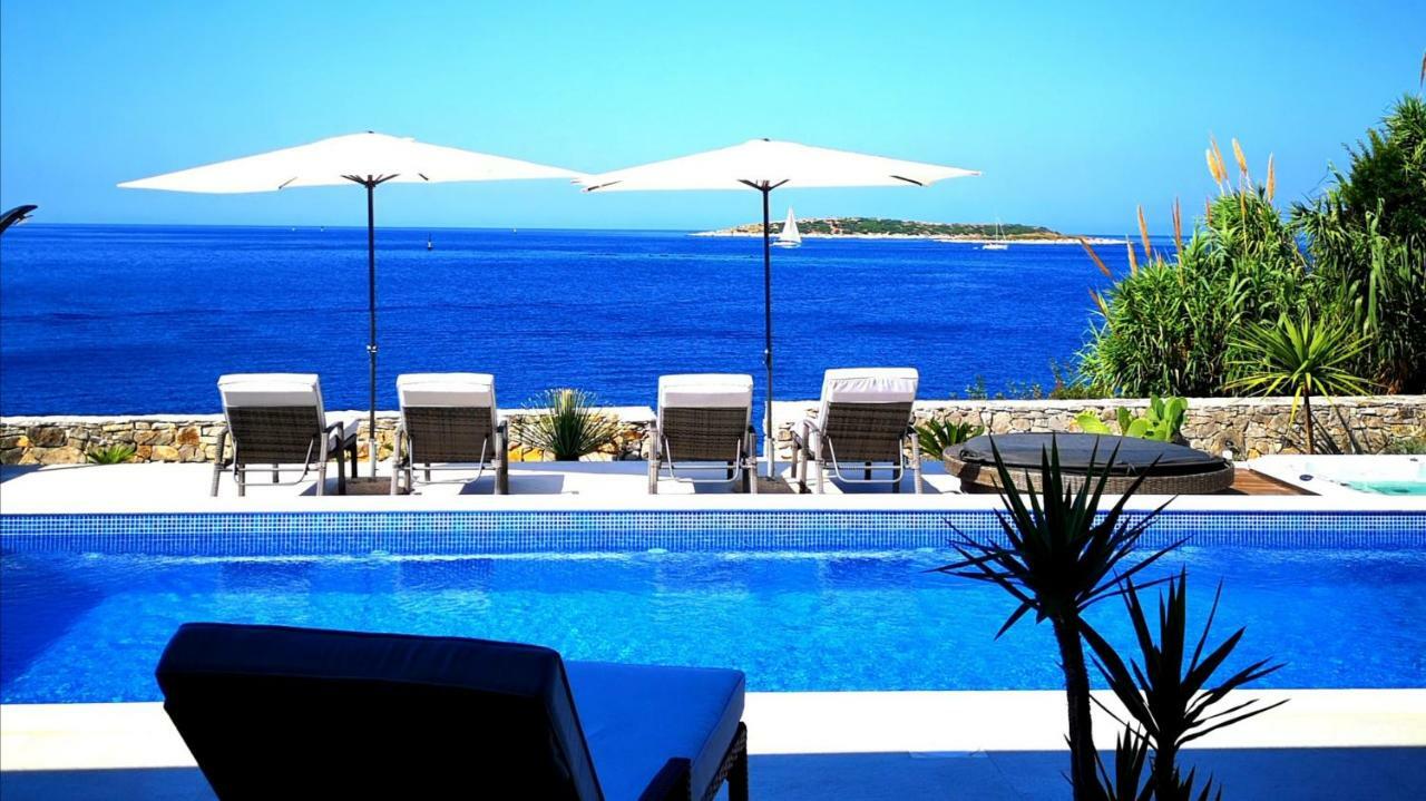 Villa Carisma Island Vis Zewnętrze zdjęcie